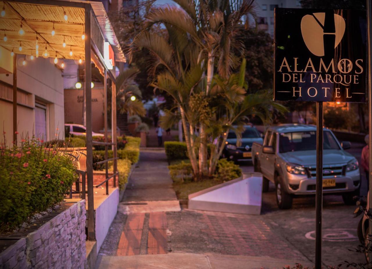 Hotel Alamos Del Parque Pereira Exterior foto